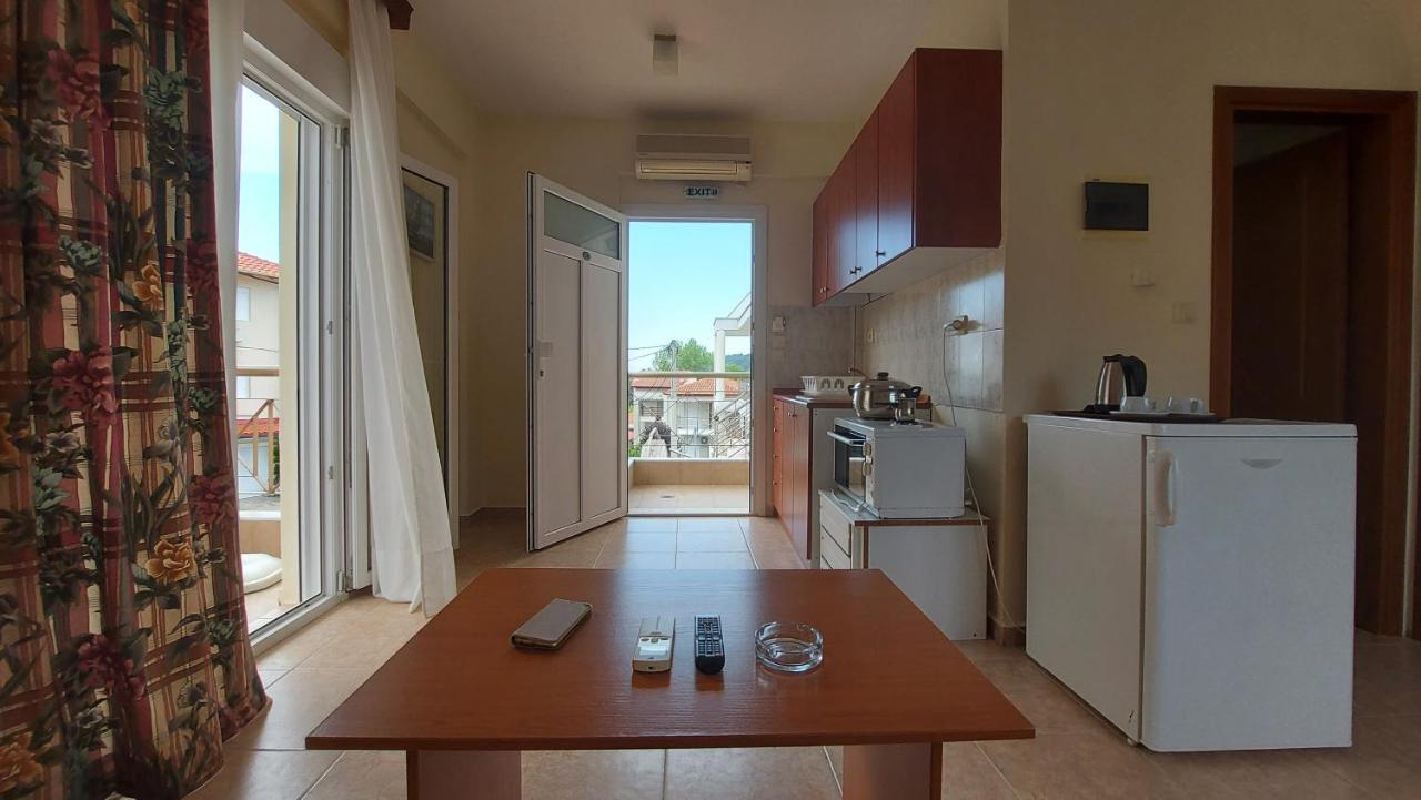 Hotel Kassandros Сивири Екстериор снимка