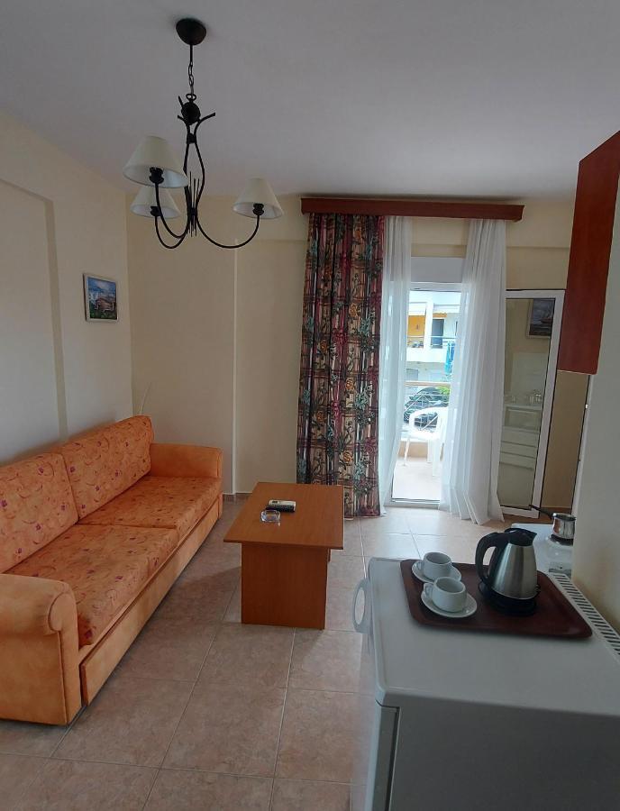 Hotel Kassandros Сивири Екстериор снимка