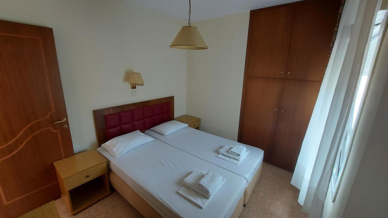 Hotel Kassandros Сивири Екстериор снимка
